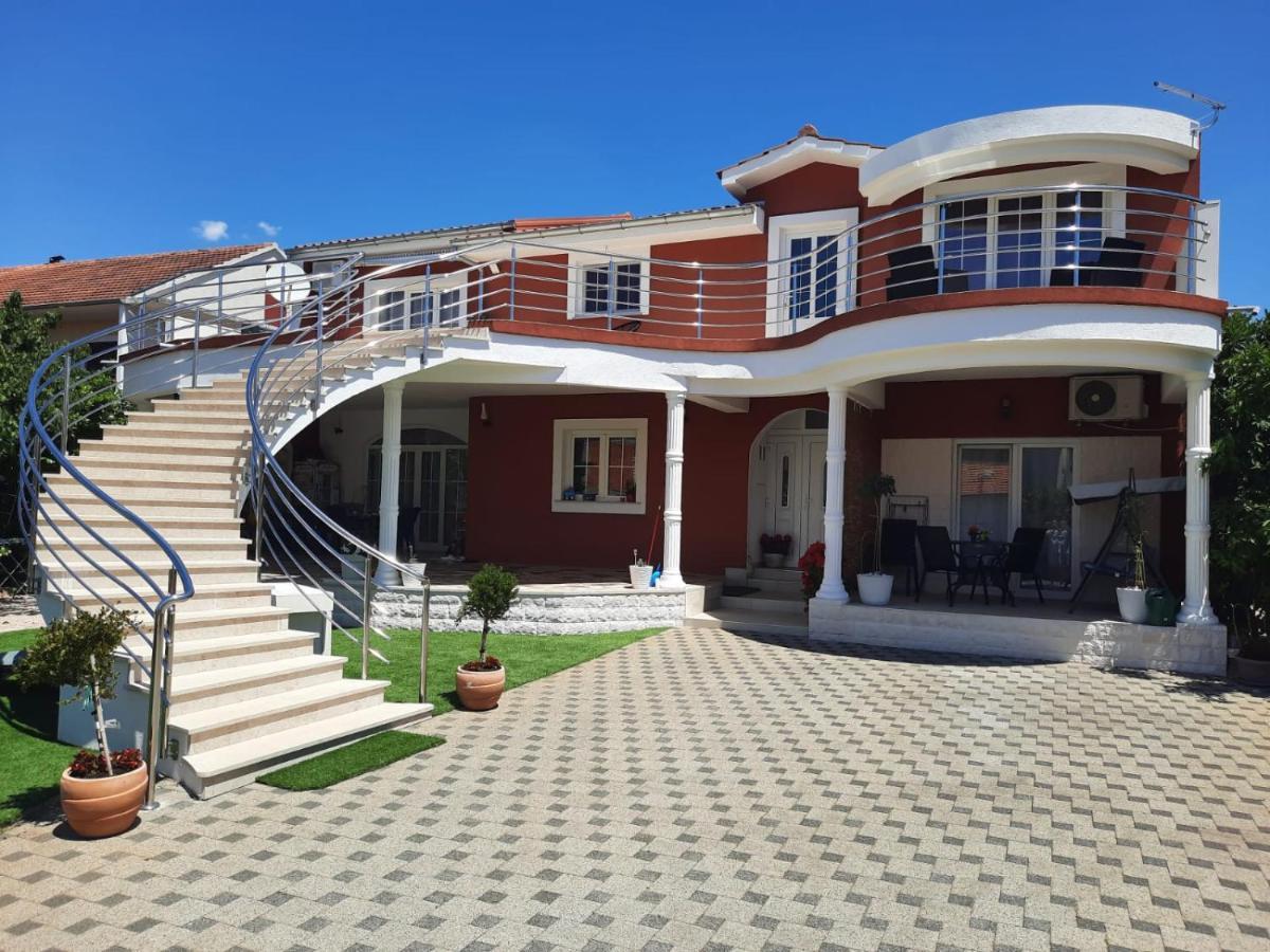 Apartment Jopa 希贝尼克 外观 照片