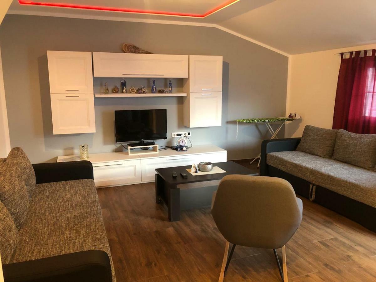 Apartment Jopa 希贝尼克 外观 照片