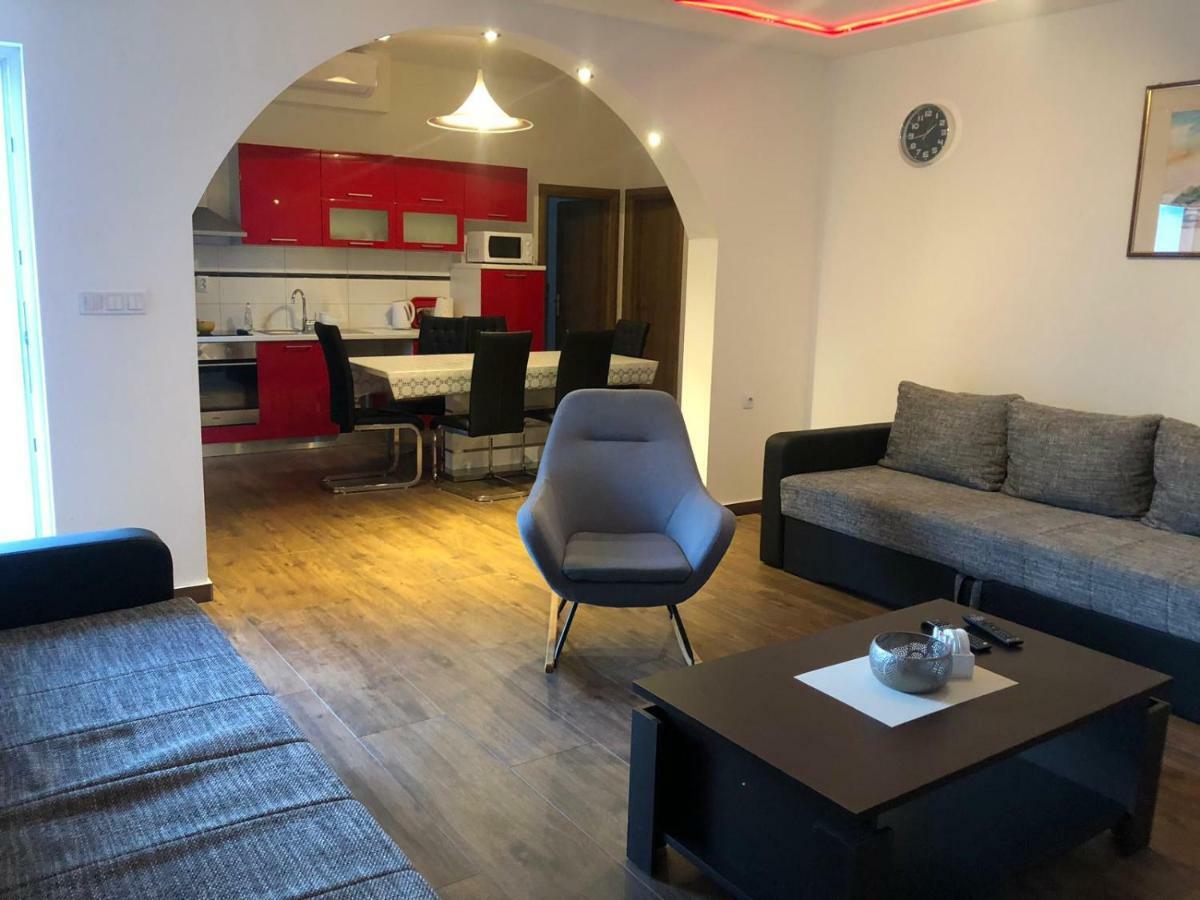 Apartment Jopa 希贝尼克 外观 照片